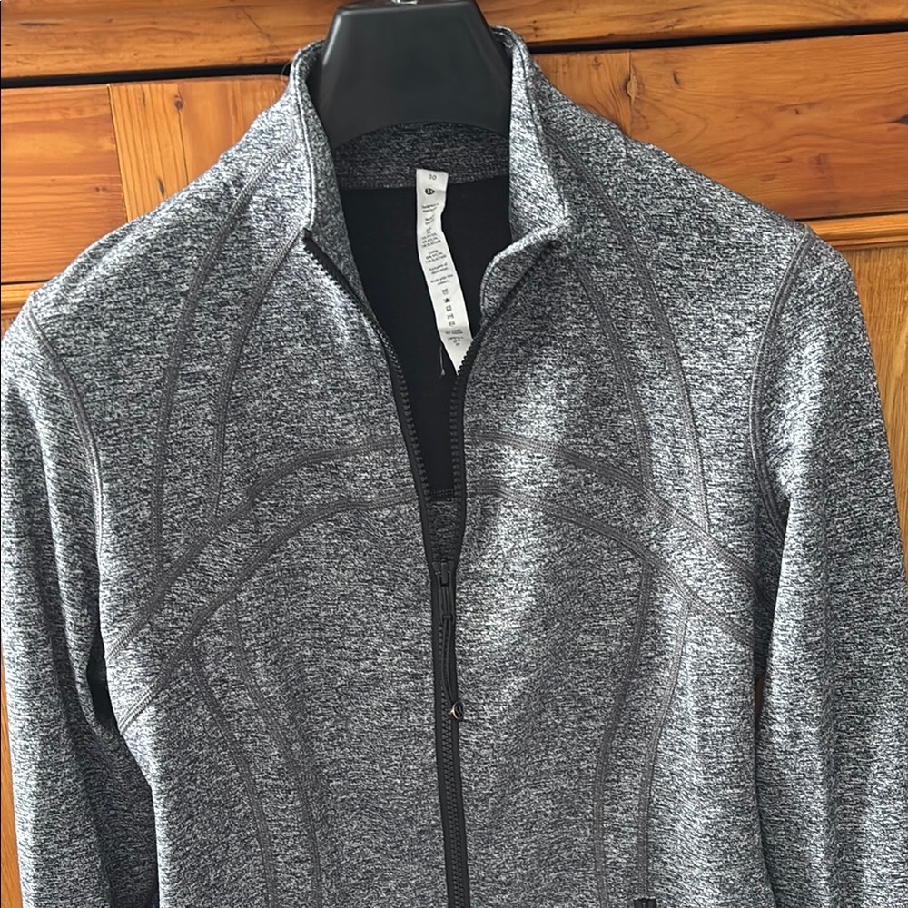 Lululemon Grey Women’s Define Jacket Luon size 10